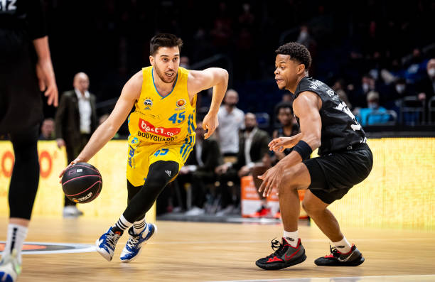 占据了比赛 占据了比赛